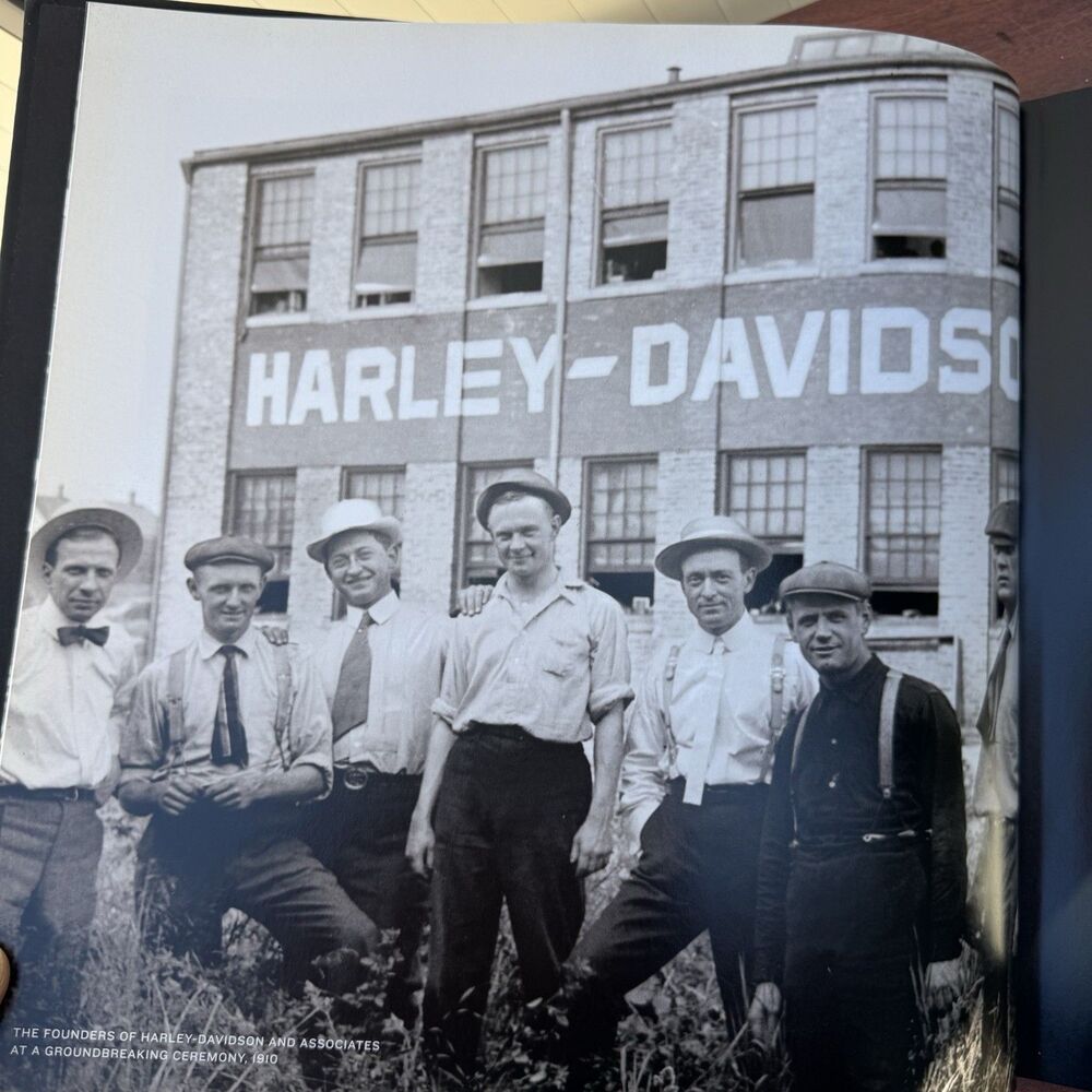 Harley Davidson "100 Years" Hard Cover Book by Willie G. Davidson. 1st Edition - Picture 10 of 11